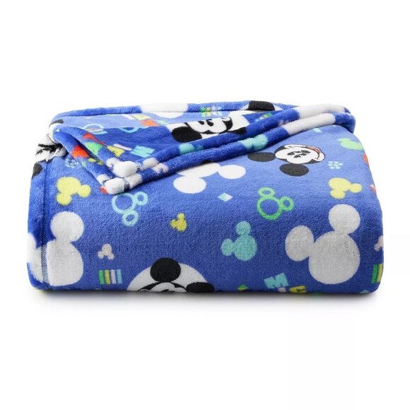 The Big One | Bedding | Disneys Oversized Supersoft Printed Plush Throw ...